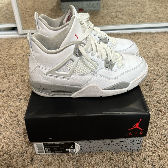 Jordan 4 Retro White Oreo - Picture 2 of 14